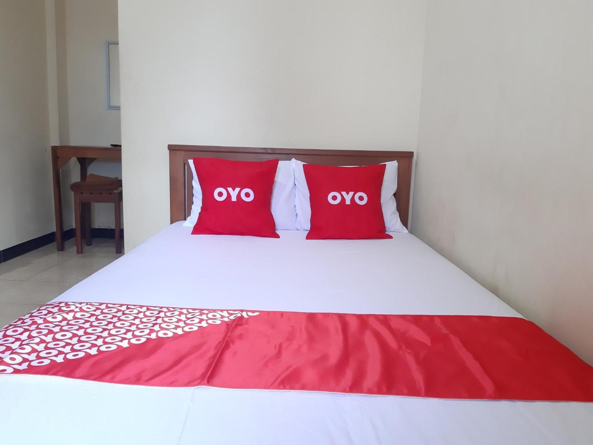 Oyo 2826 Panderman Residence Blitar Exterior photo